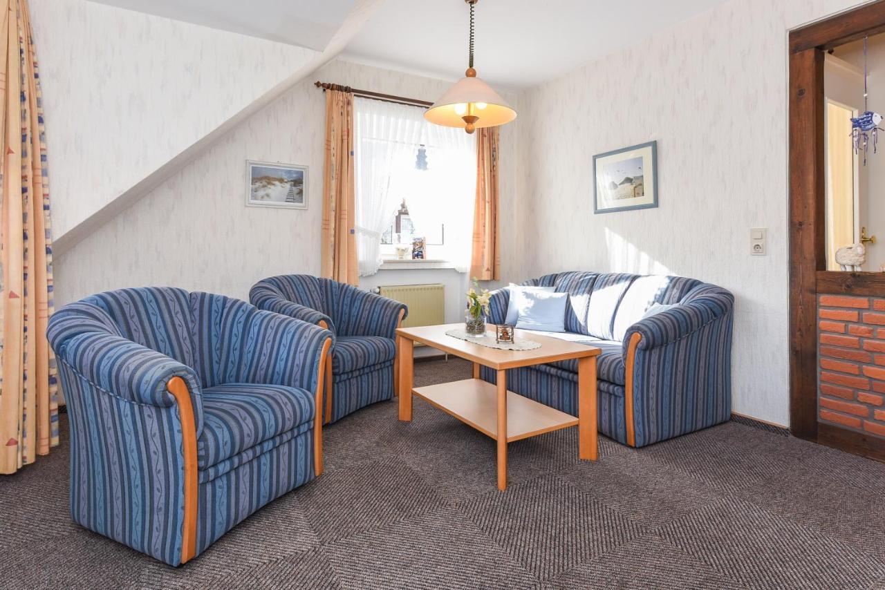 Ferienwohnungen Im Haus Am Wattenmeer Neuharlingersiel Exterior foto