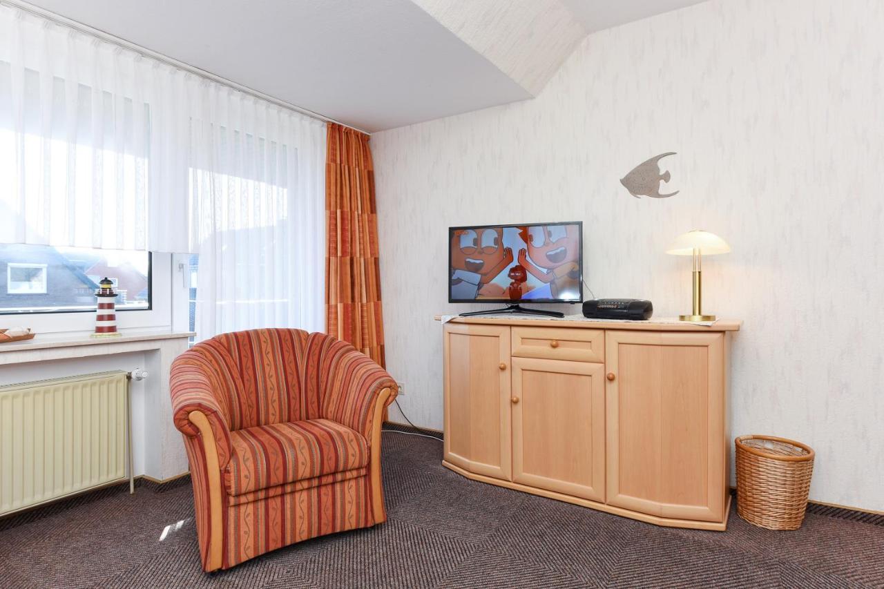 Ferienwohnungen Im Haus Am Wattenmeer Neuharlingersiel Exterior foto